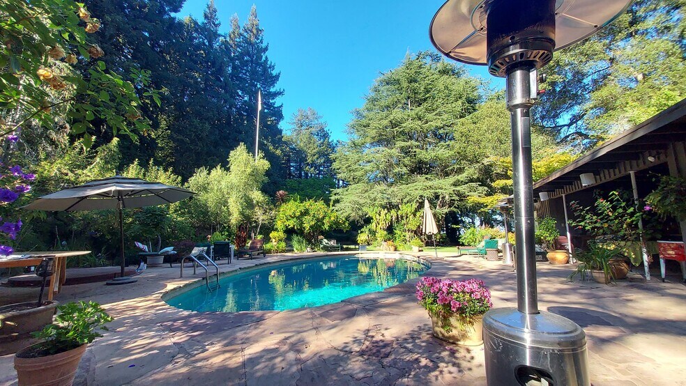 Building Photo - 5700 Balmoral Dr