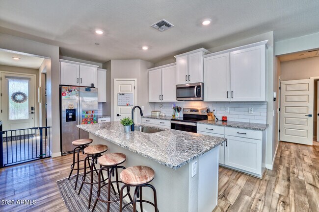 Building Photo - 11508 W Cumberland Dr