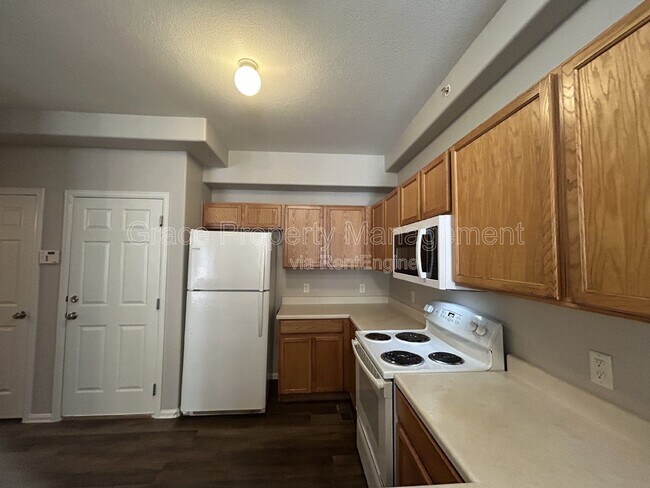 Building Photo - 9758 Laredo St.