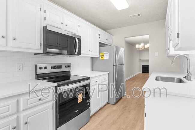 Building Photo - 710 Faircloth Ct