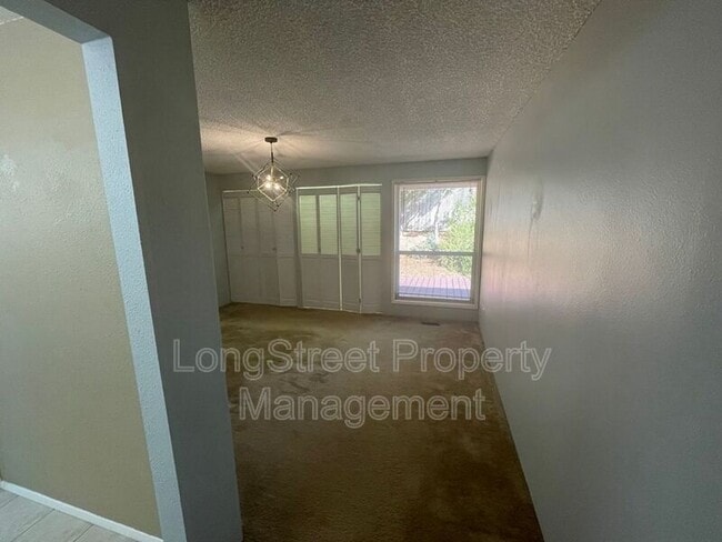 Building Photo - 5510 NW Innisbrook Pl