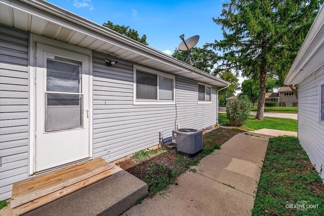 Building Photo - 1706 Willow St
