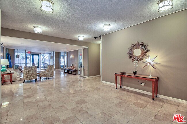 Building Photo - 400 La Fayette Park Pl