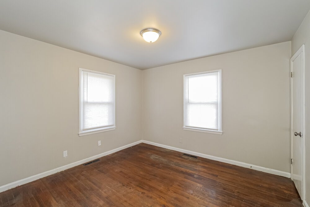 Building Photo - 5903 Fairlane Dr