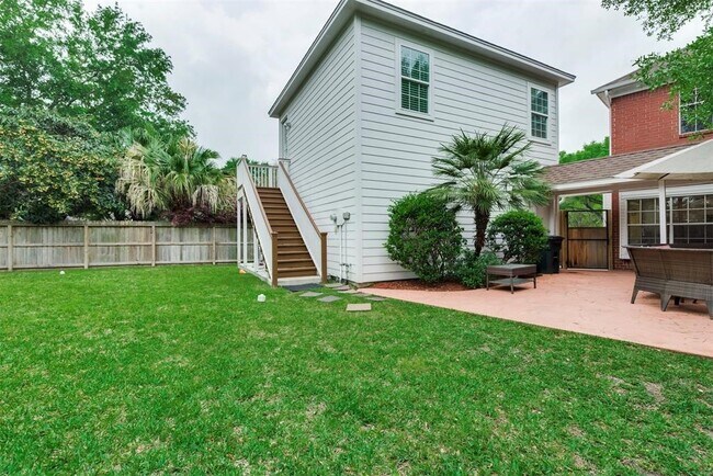 Building Photo - 14103 Heatherhill Pl