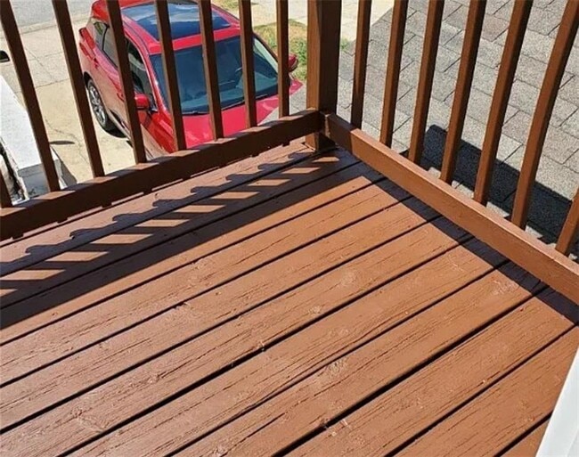 Building Photo - 826 W Peachtree Dr