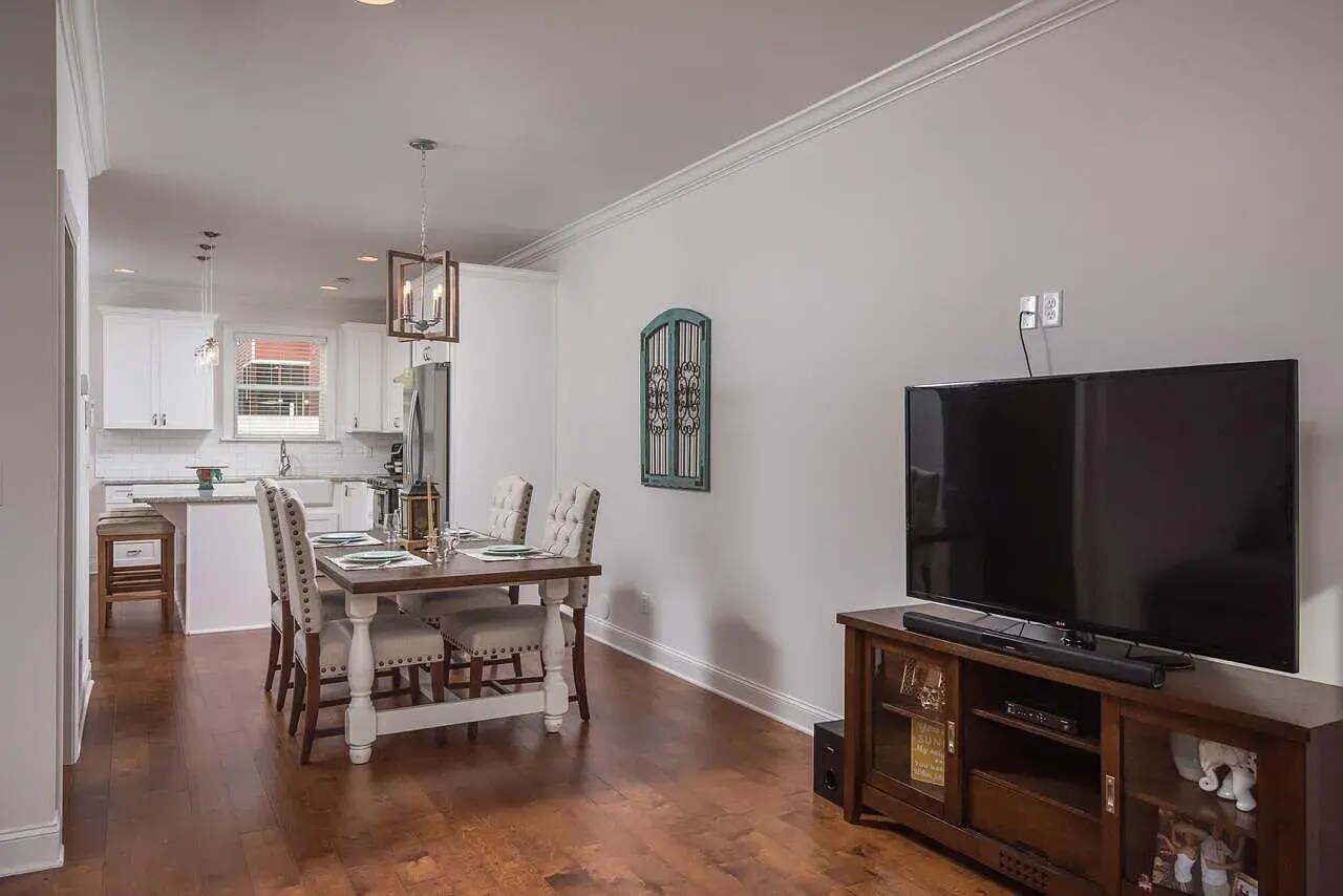 Building Photo - 1429 Park Ave