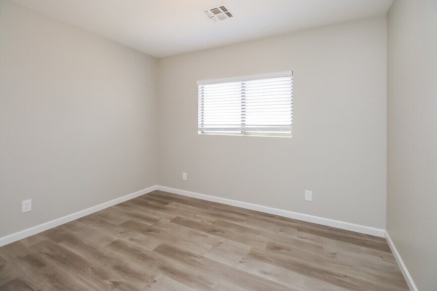 Building Photo - 2602 S Shelby