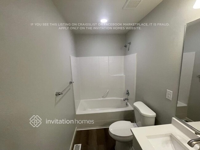 Building Photo - 539 Woodduck Dr SW