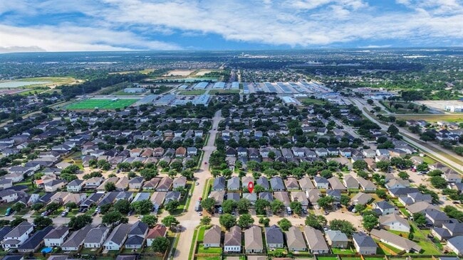 Building Photo - 7611 Legacy Pines Dr