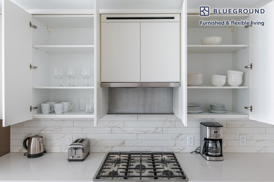 Building Photo - 390 Harrison Ave