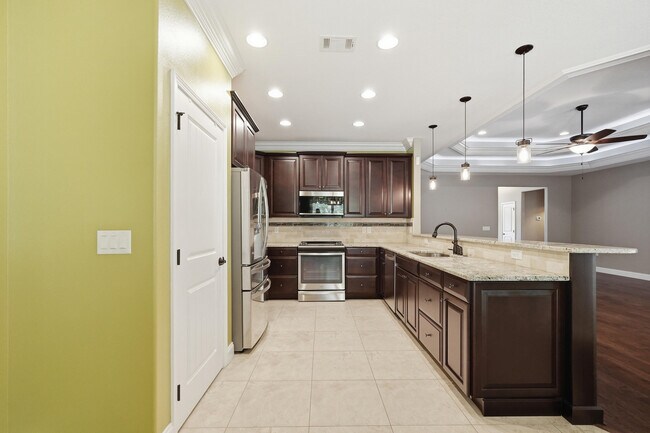 Building Photo - 2348 Cummings Dr