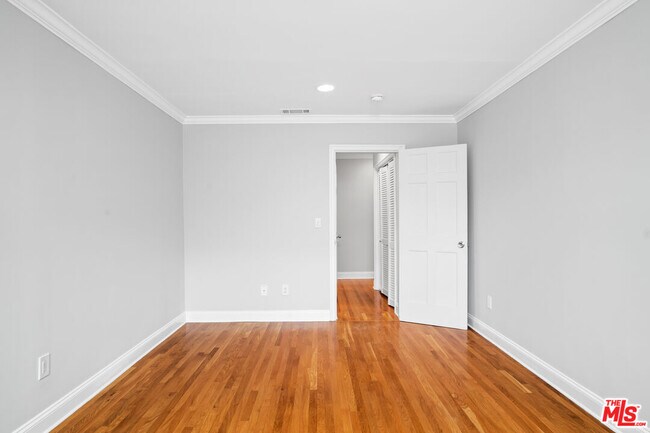Building Photo - 1201 Hauser Blvd