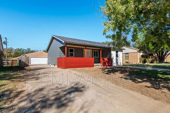 Primary Photo - 1147 Inverness Dr