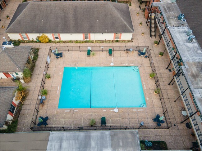 Building Photo - 11540 Chimney Rock Rd