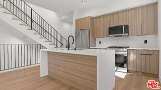 Building Photo - 10842 Peach Grove St