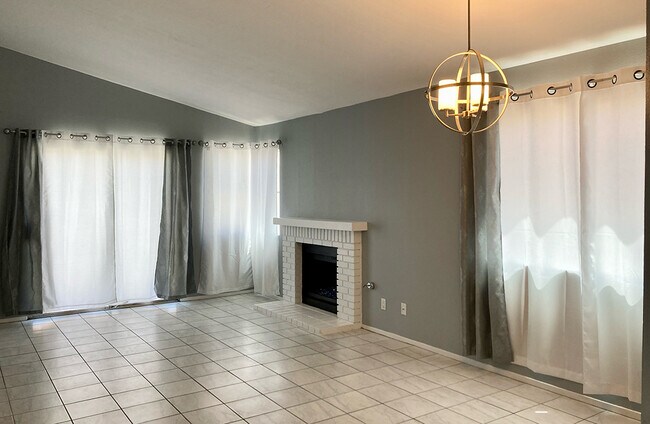 Building Photo - 7728 Barbican Ct
