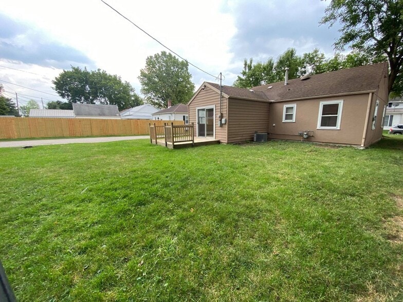 Building Photo - 1122 Franklin St