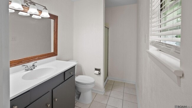Building Photo - 4587 Mimosa St
