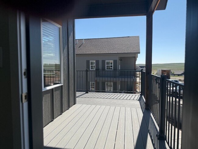 Building Photo - 1370 Howling Moon Wy