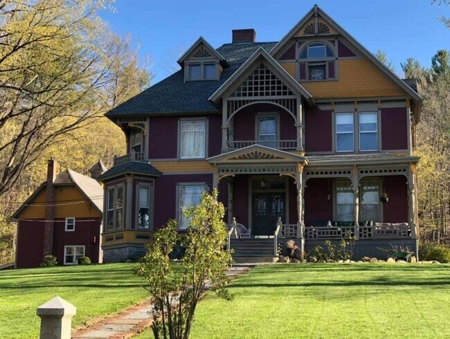 Primary Photo - Beckley House