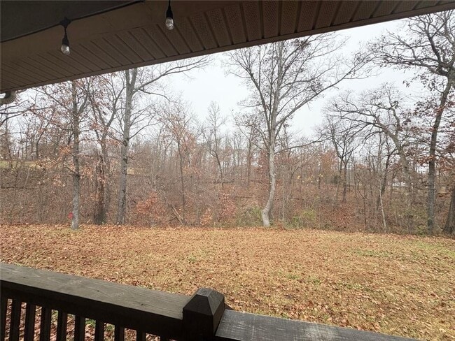 Building Photo - 33 Leona Dr