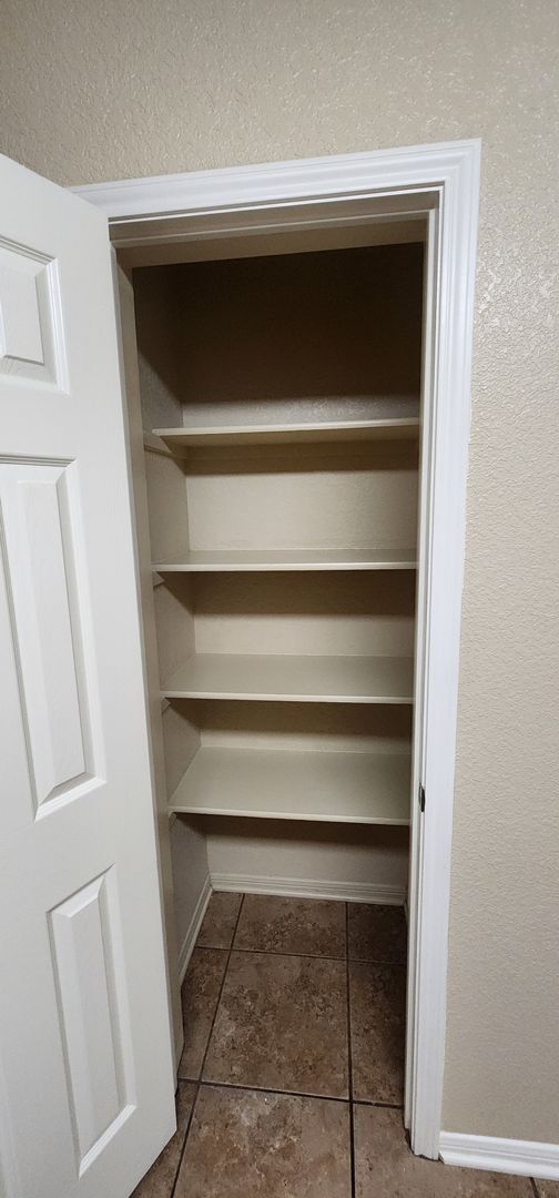 Building Photo - 3 Bedroom 2 bath Duplex South Killeen VIEWABLE SOON