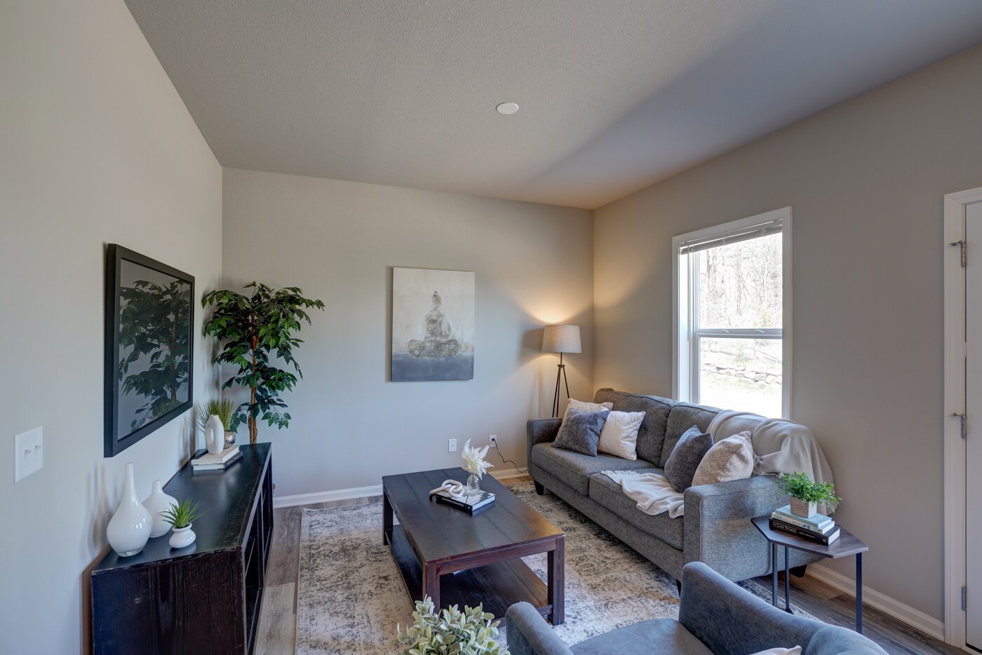 Building Photo - 677 Julia Way