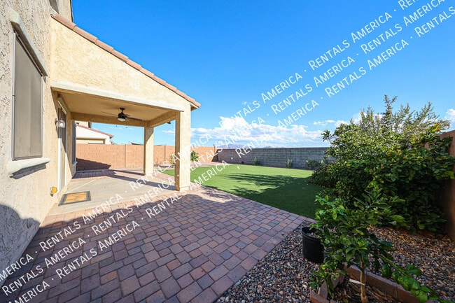 Building Photo - 17965 W Encinas Ln