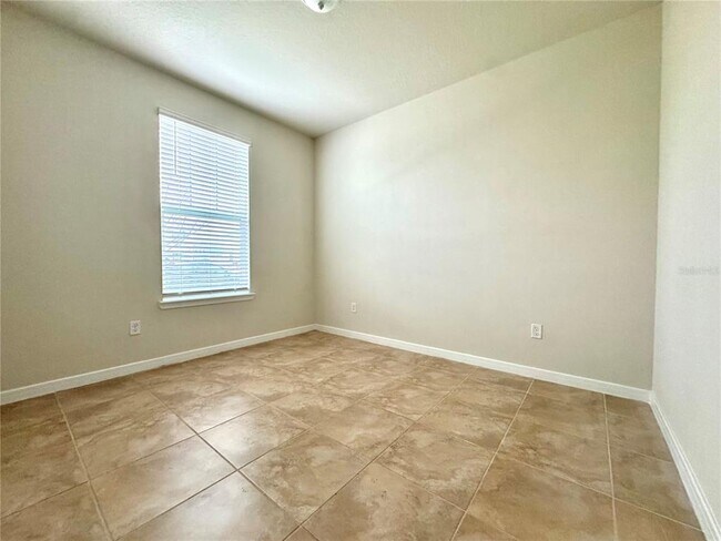 Building Photo - 10904 Leafshore Lp