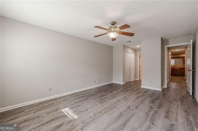 Building Photo - 6034 Coventry Cir