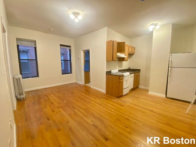 Building Photo - 777 Huntington Ave