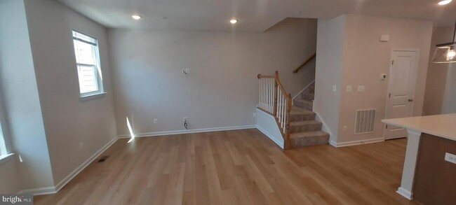 Building Photo - 2580 Hopton Ln