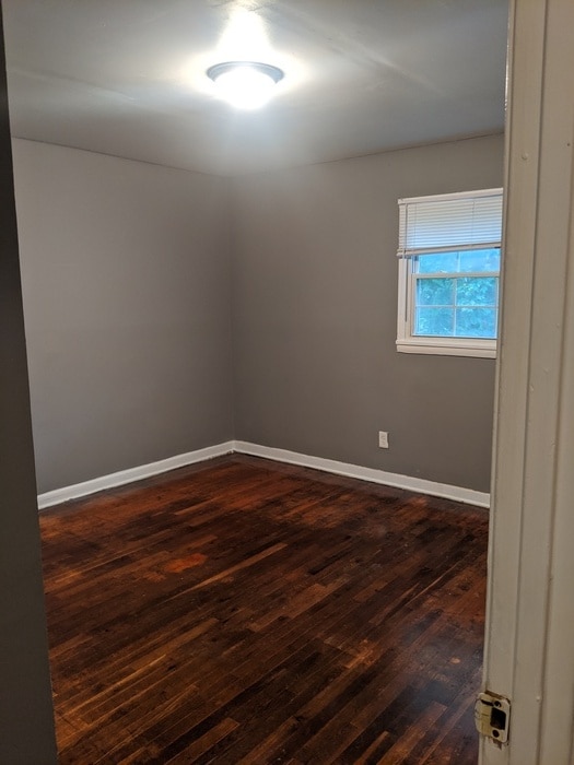 Building Photo - 1230 Redford Dr SE