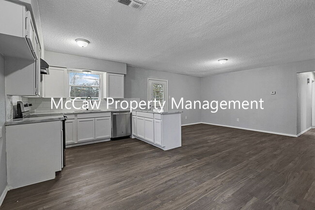 Building Photo - 7012 Candlewick Ct