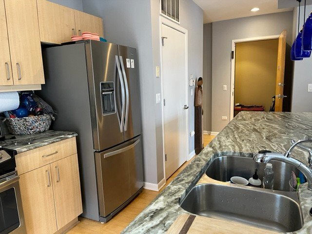 Building Photo - 1222 Chicago Ave