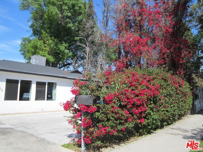 Primary Photo - 6837 Lubao Ave
