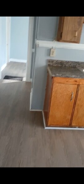 Building Photo - 42 Erwin Pl