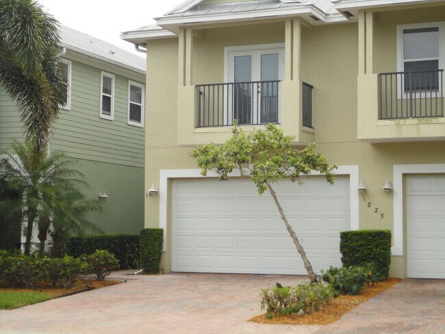 Building Photo - 1825 Bridgepointe Cir