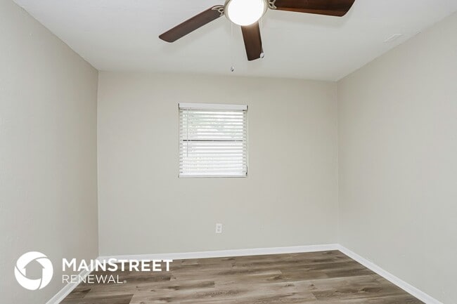 Building Photo - 1480 Park St