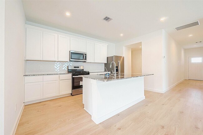 Building Photo - 1210 Via Del Corso Ln