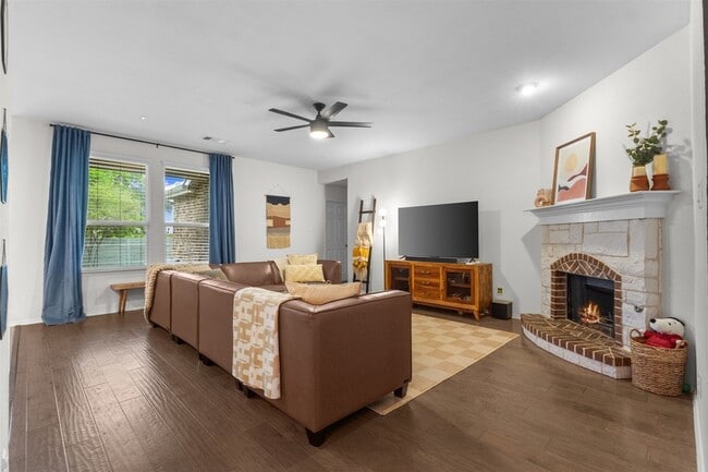 Building Photo - 1913 Kaiser Cove