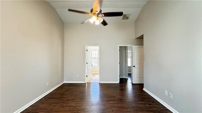 Building Photo - 4408 Black Hills Dr NW