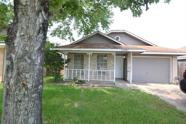 Building Photo - 23251 Tree House Ln