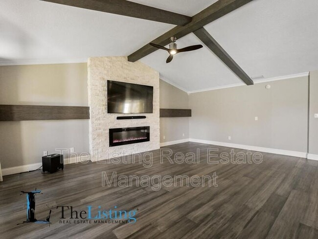 Building Photo - 8268 Burgos Ct
