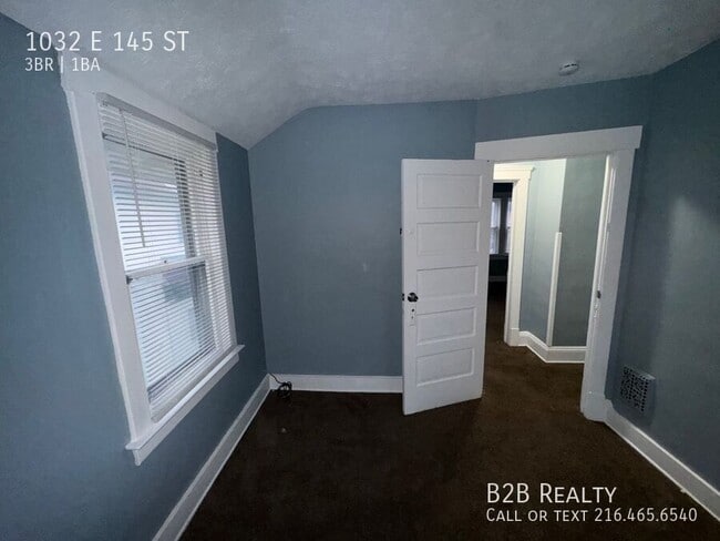 Building Photo - 1032 E 145th St