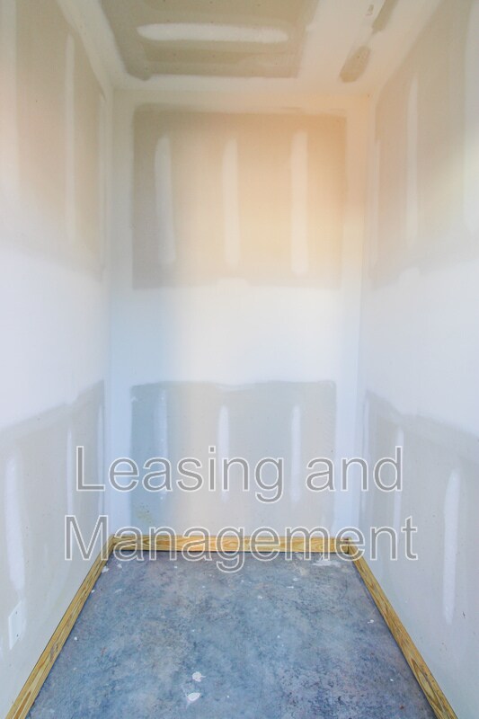 Building Photo - 286 Great Lawn Dr