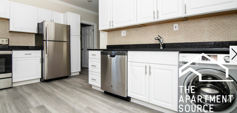 Building Photo - 648.5 W Roscoe St