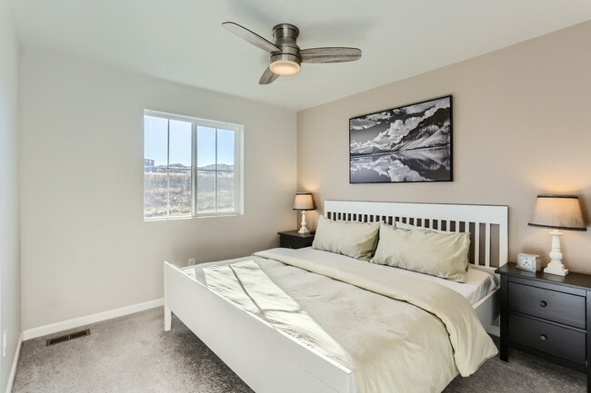 Building Photo - 1829 Villageview Ln