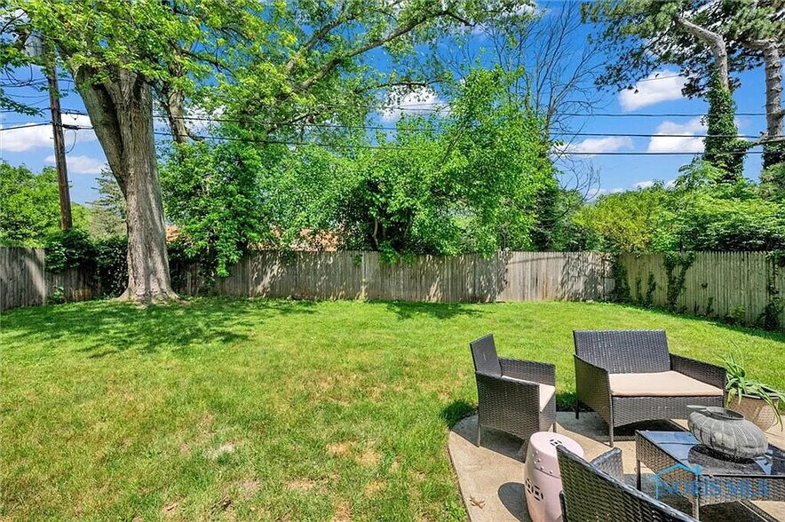 Building Photo - 2528 Aldringham Rd